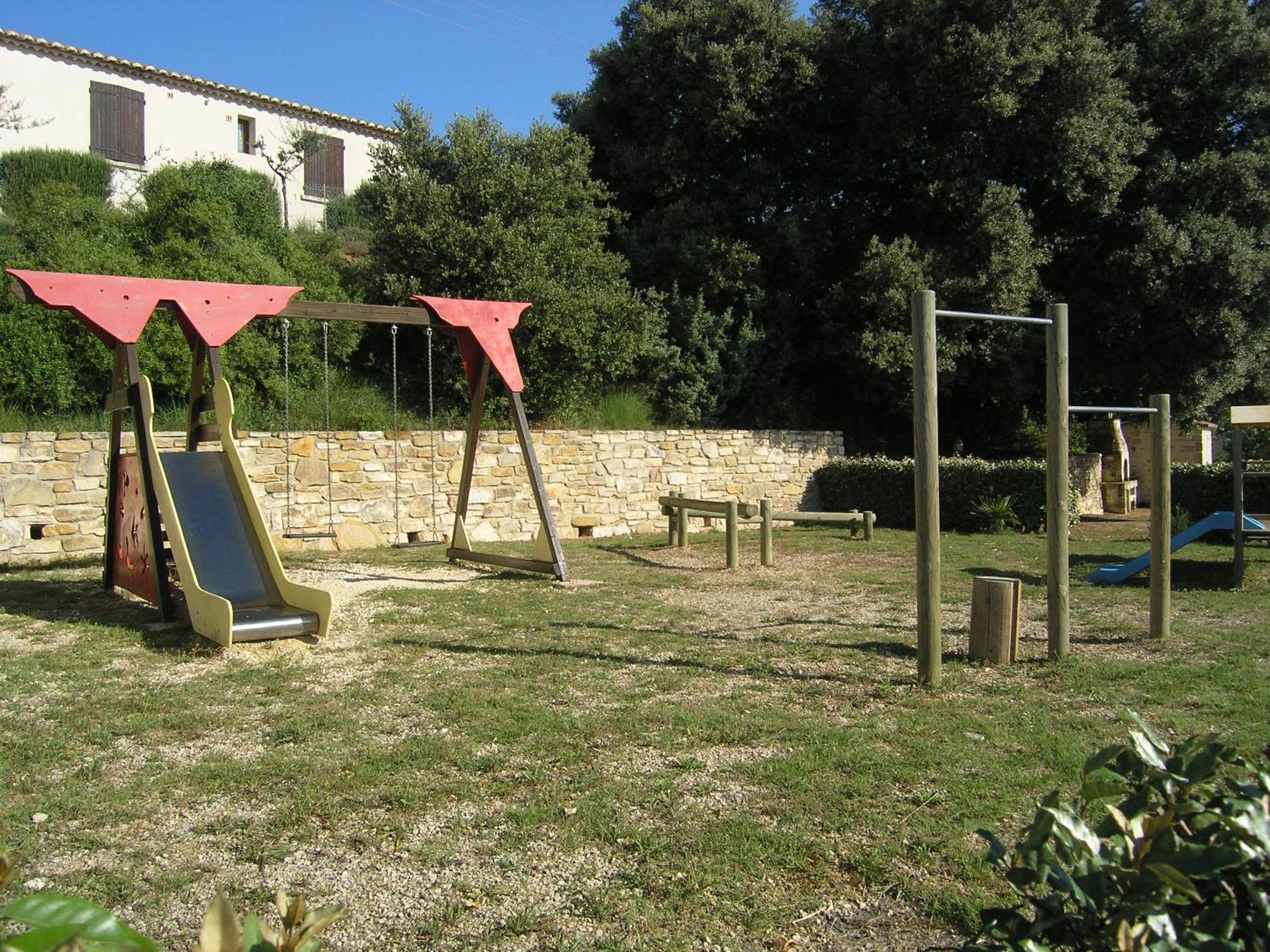 Village De Gites La Fontinelle Bessas Exterior photo